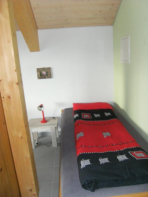 Appartement De Vacances Niederer La Côte-aux-Fées Esterno foto